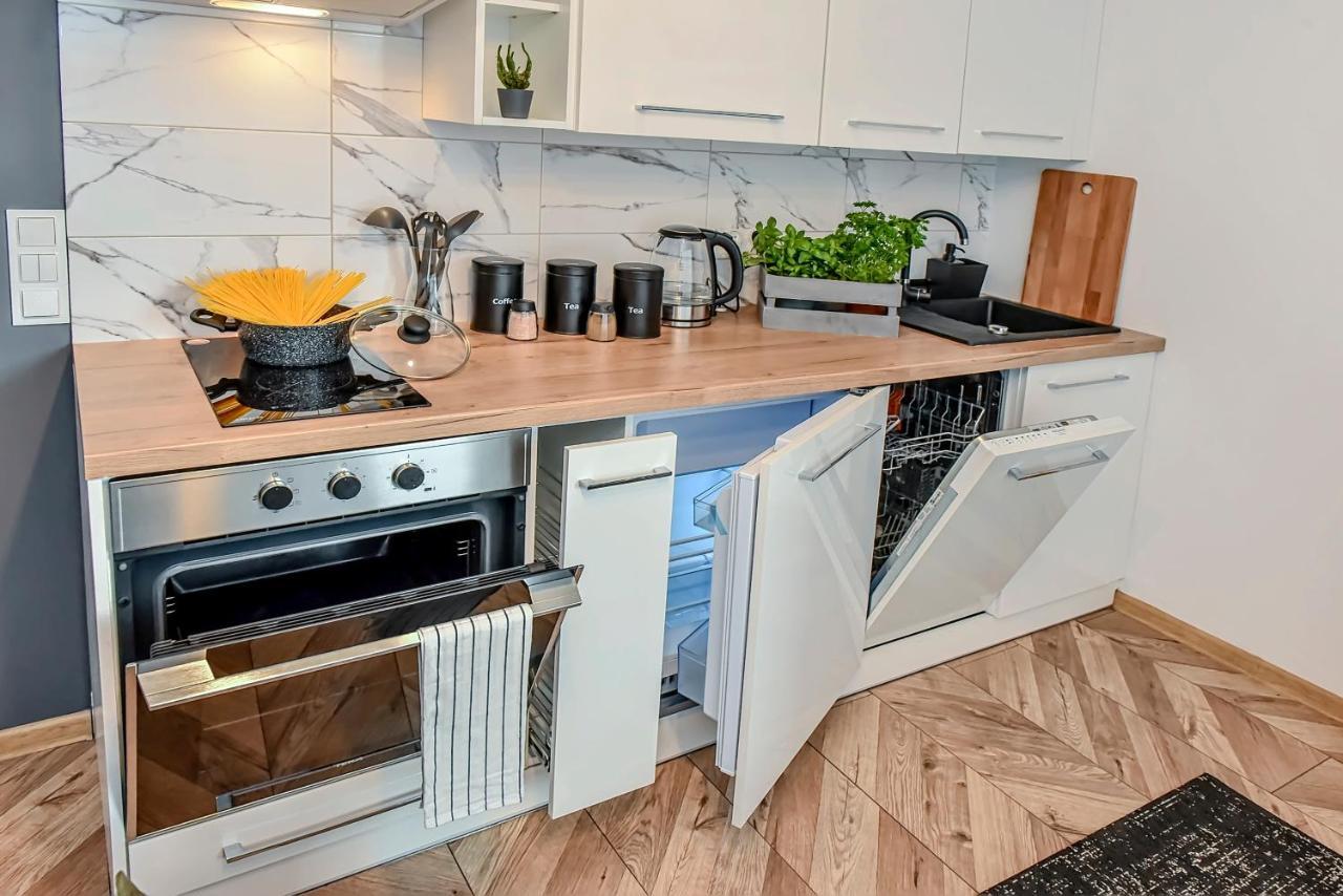 Apartamenty Swietokrzyska レシュノ エクステリア 写真