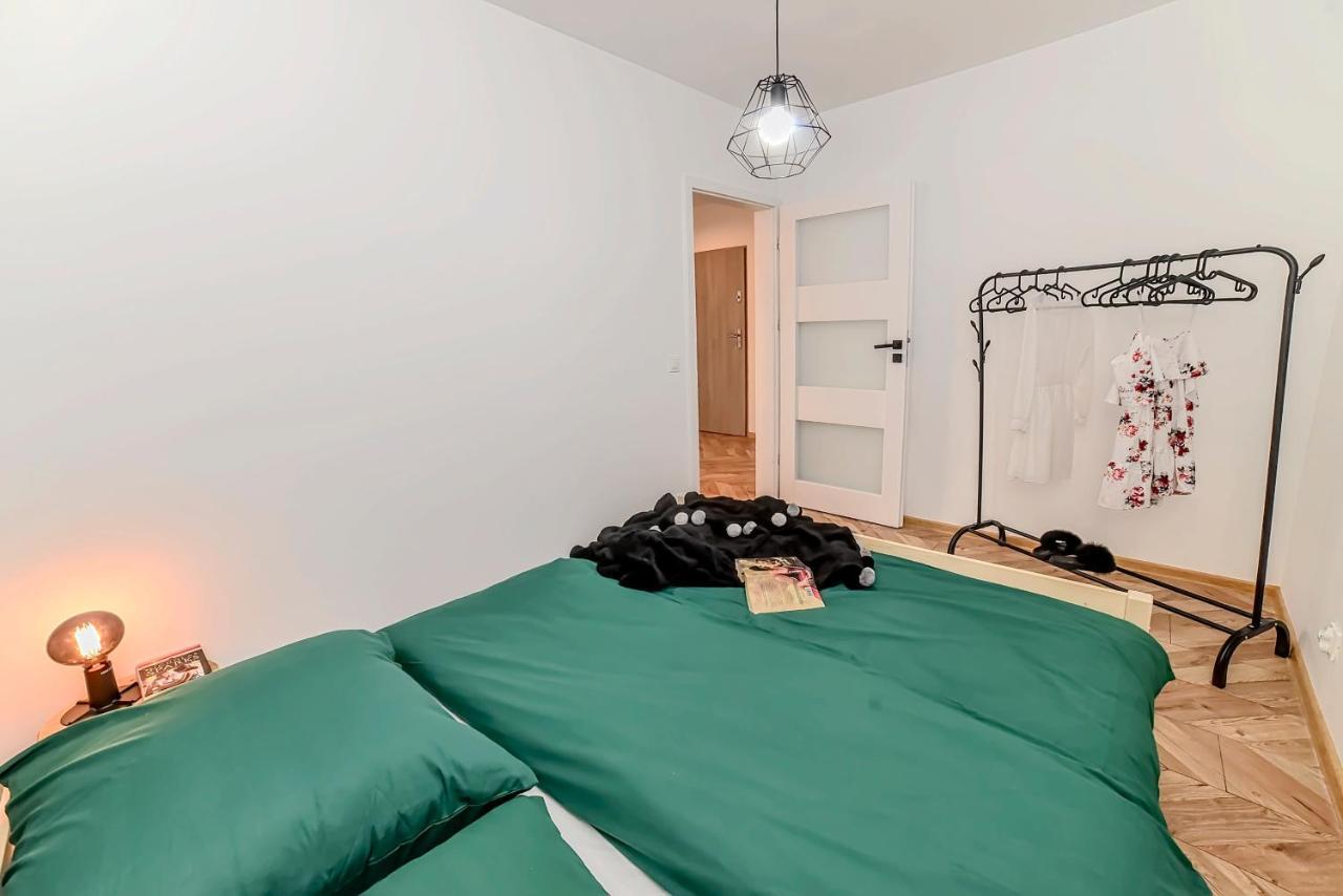 Apartamenty Swietokrzyska レシュノ エクステリア 写真